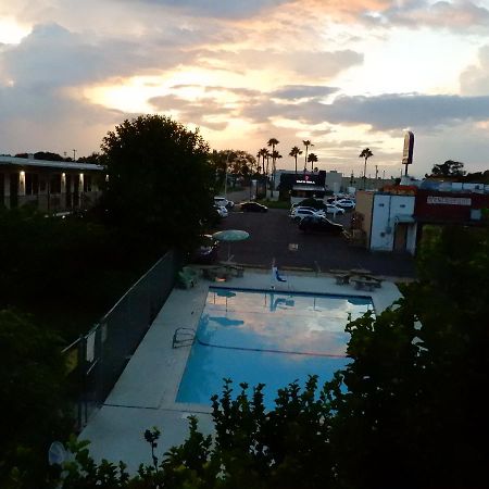 Siesta Inn 麦卡伦 外观 照片