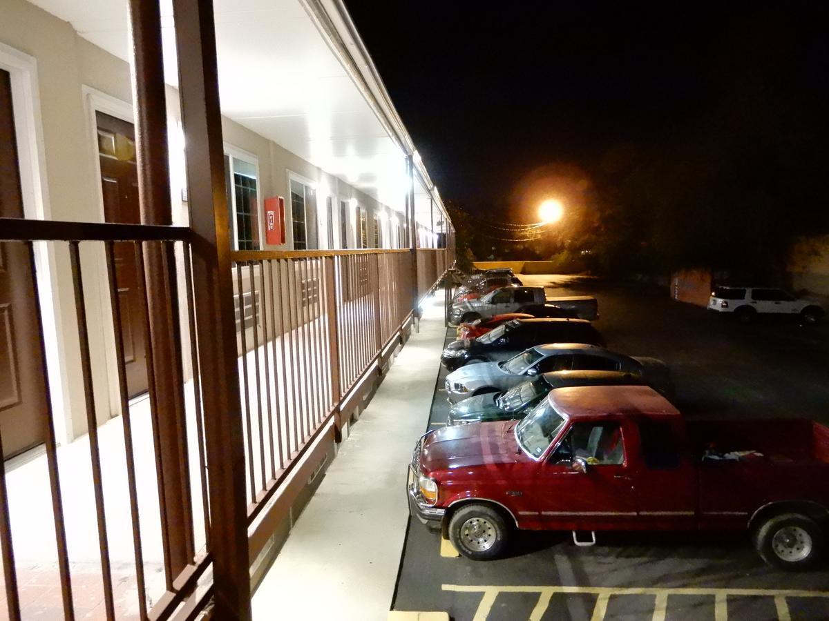 Siesta Inn 麦卡伦 外观 照片
